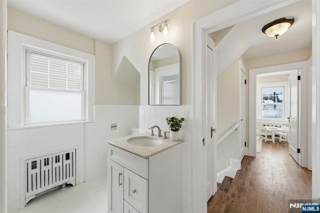 731 Woodland Avenue, Roselle Park, NJ 07204