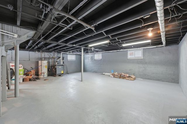 731 Woodland Avenue, Roselle Park, NJ 07204