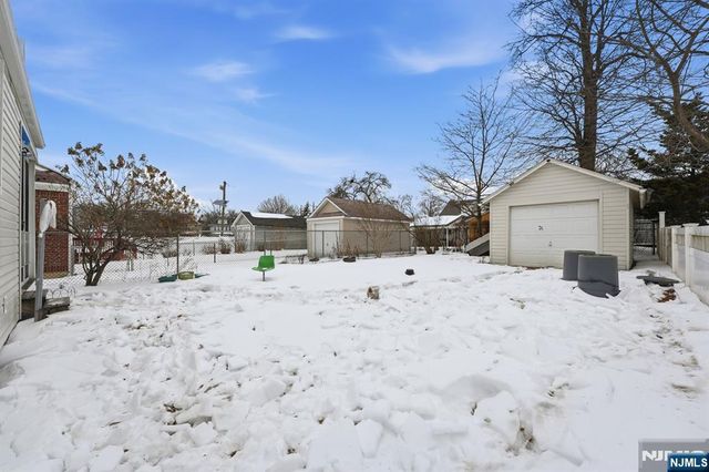 731 Woodland Avenue, Roselle Park, NJ 07204