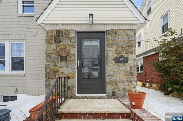 731 Woodland Avenue, Roselle Park, NJ 07204