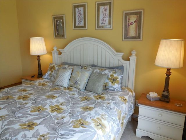 4456 Prescott LN, Naples, FL 34119