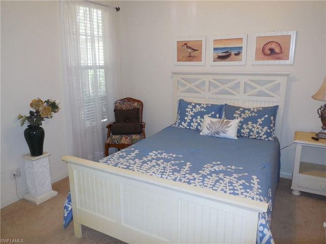 4456 Prescott LN, Naples, FL 34119