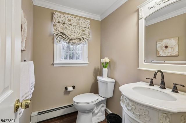 5 Revere Ct, Randolph Twp., NJ 07869