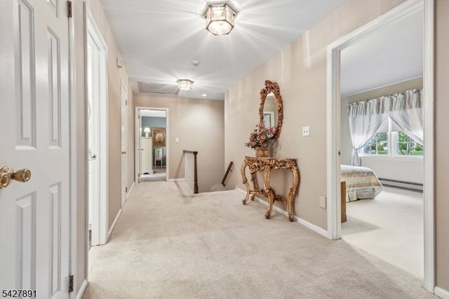 5 Revere Ct, Randolph Twp., NJ 07869
