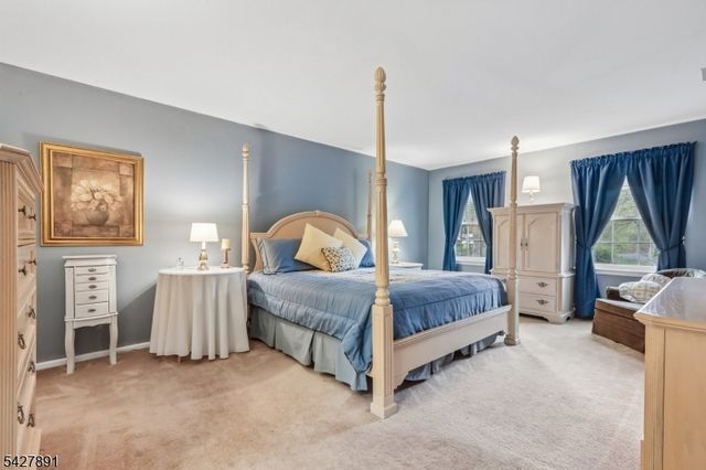 5 Revere Ct, Randolph Twp., NJ 07869