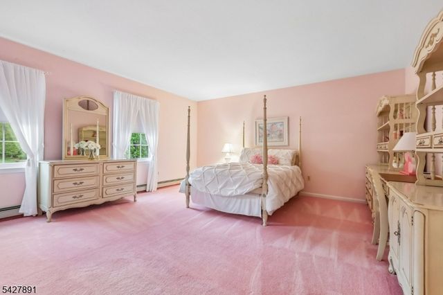 5 Revere Ct, Randolph Twp., NJ 07869