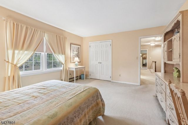 5 Revere Ct, Randolph Twp., NJ 07869
