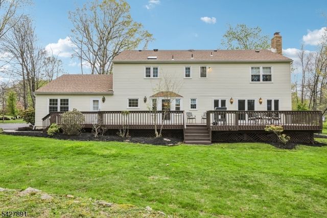 5 Revere Ct, Randolph Twp., NJ 07869
