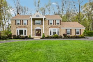 5 Revere Ct, Randolph Twp., NJ 07869