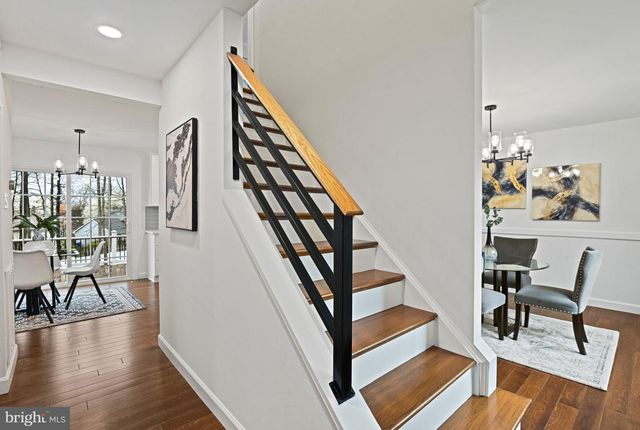 1413 BAYSHIRE LN, Herndon, VA 20170
