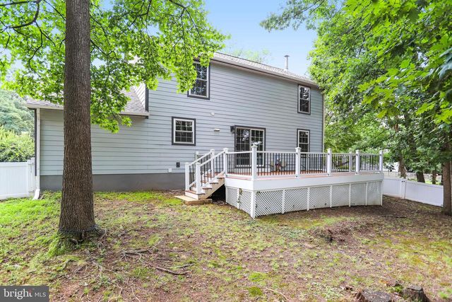 1413 BAYSHIRE LN, Herndon, VA 20170