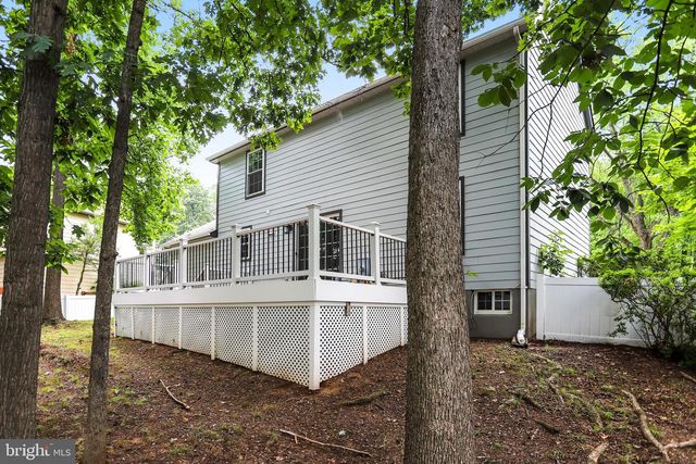 1413 BAYSHIRE LN, Herndon, VA 20170