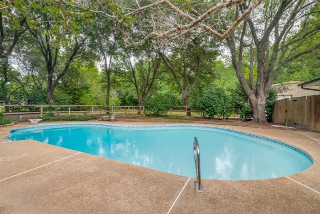 5802 Pecan Grove Drive, Sachse, TX 75048