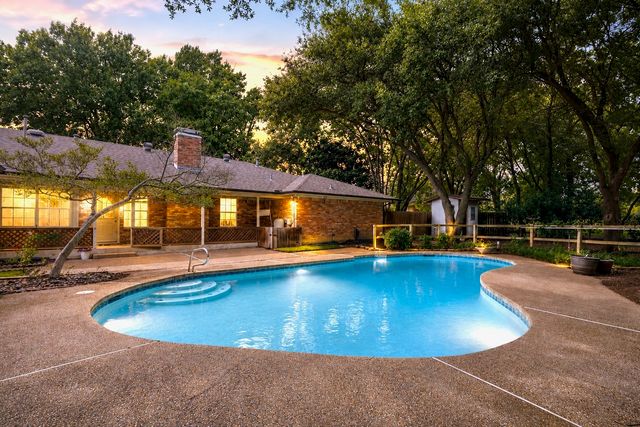 5802 Pecan Grove Drive, Sachse, TX 75048