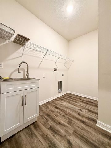 5750 DESERT ROSE PLACE, Tampa, FL 33615