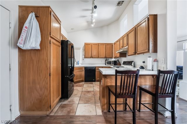 1040 Kings View Court, Henderson, NV 89002