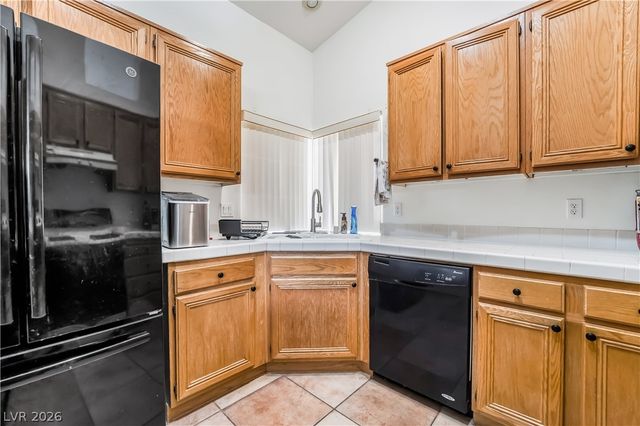 1040 Kings View Court, Henderson, NV 89002