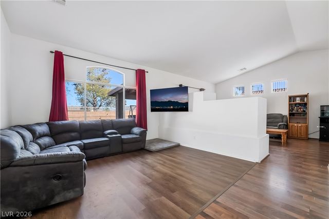 1040 Kings View Court, Henderson, NV 89002