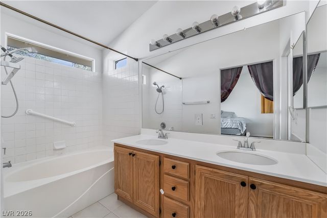 1040 Kings View Court, Henderson, NV 89002