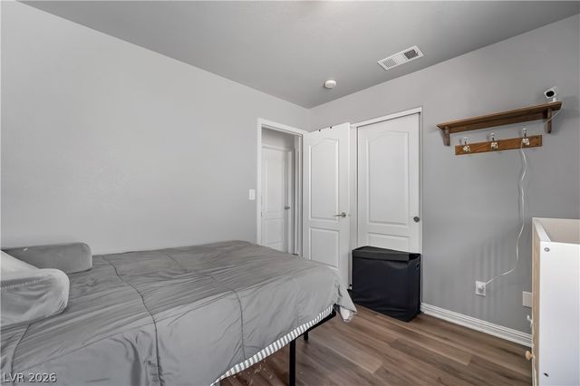 1040 Kings View Court, Henderson, NV 89002