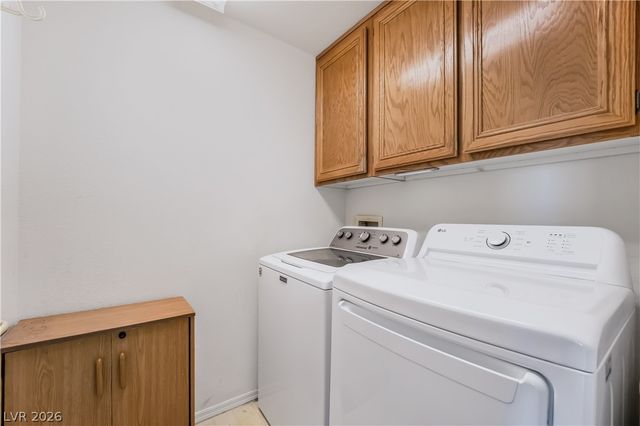 1040 Kings View Court, Henderson, NV 89002