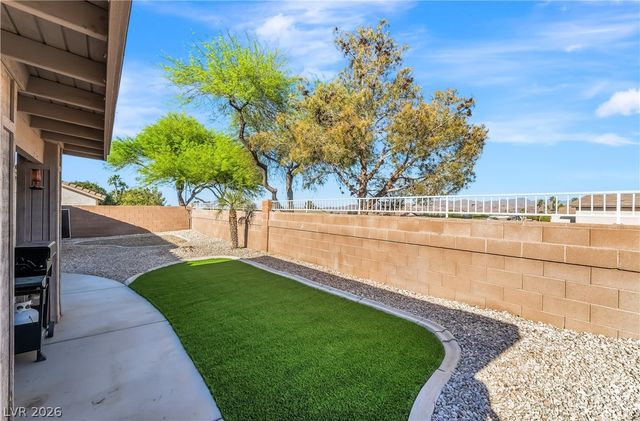 1040 Kings View Court, Henderson, NV 89002