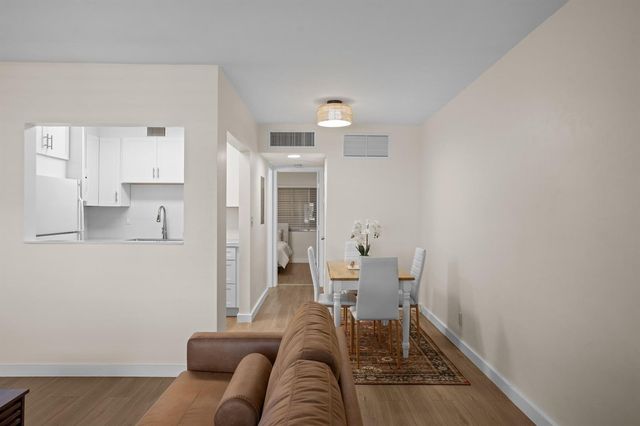 1980 Sunset Avenue 7, Lake Worth Beach, FL 33461