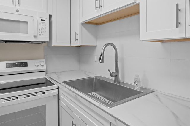 1980 Sunset Avenue 7, Lake Worth Beach, FL 33461