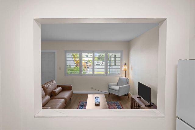 1980 Sunset Avenue 7, Lake Worth Beach, FL 33461