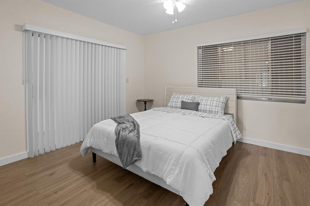 1980 Sunset Avenue 7, Lake Worth Beach, FL 33461