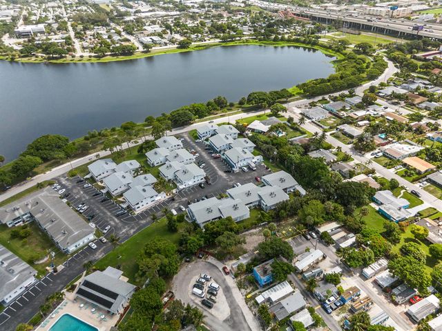 1980 Sunset Avenue 7, Lake Worth Beach, FL 33461