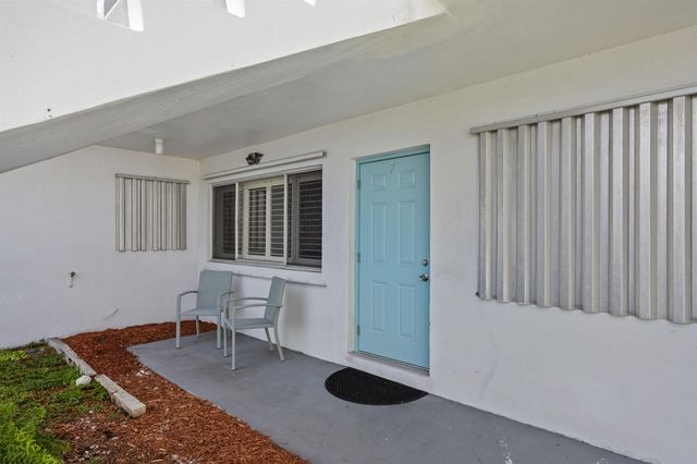 1980 Sunset Avenue 7, Lake Worth Beach, FL 33461