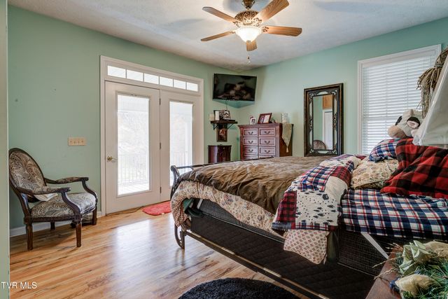 1008 Holly Meadow Rd Road, Mountain City, TN 37683