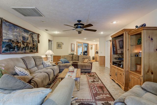 1008 Holly Meadow Rd Road, Mountain City, TN 37683