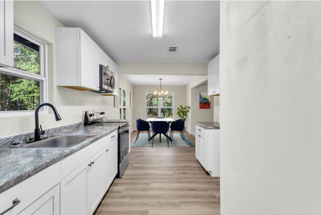 180 S Friar Tuck Drive S, Woodville, TX 75979