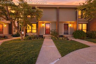 20977 Sherman Avenue, Southfield, MI 48033