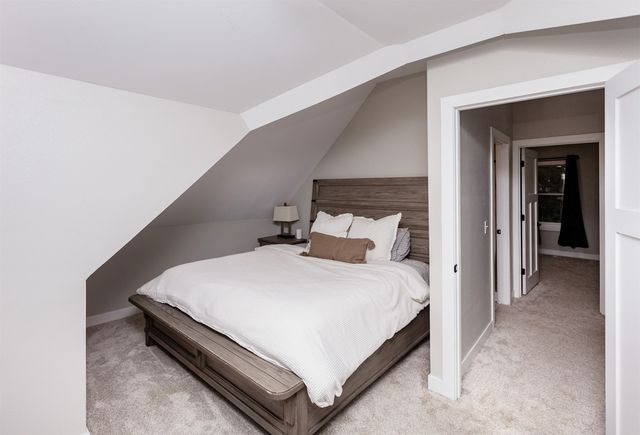 205 E Division Street, Colfax, IA 50054