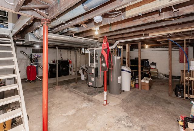 205 E Division Street, Colfax, IA 50054