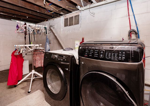 205 E Division Street, Colfax, IA 50054