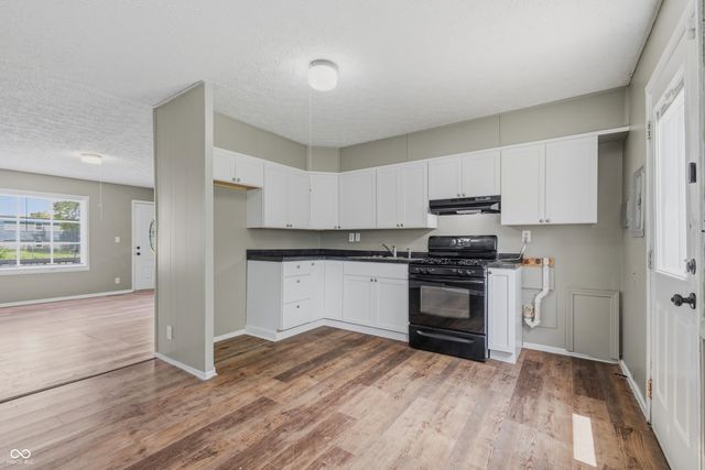 8315 Roy Road, Indianapolis, IN 46219