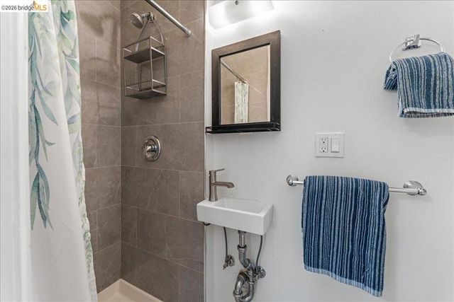 2144 2148 Curtis St, Berkeley, CA 94702