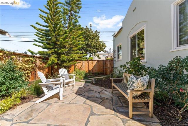 2144 2148 Curtis St, Berkeley, CA 94702