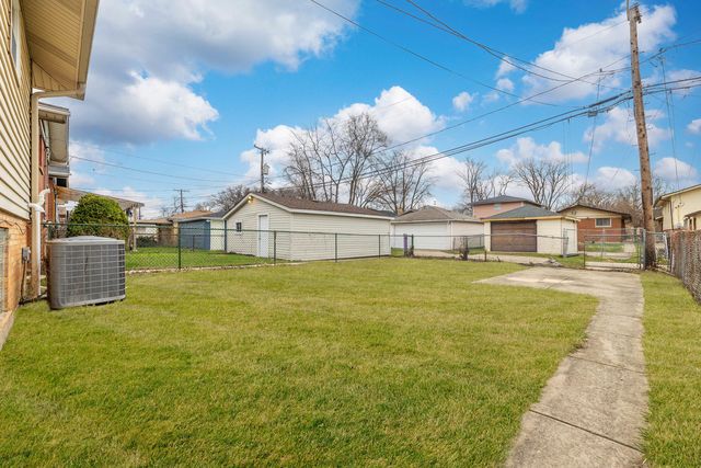 11619 S Aberdeen Street, Chicago, IL 60643