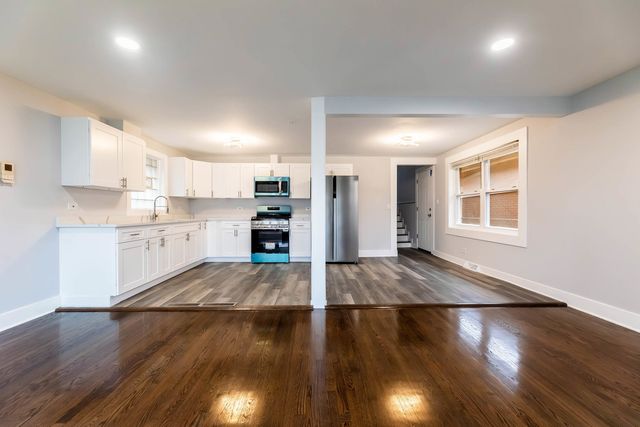 11619 S Aberdeen Street, Chicago, IL 60643