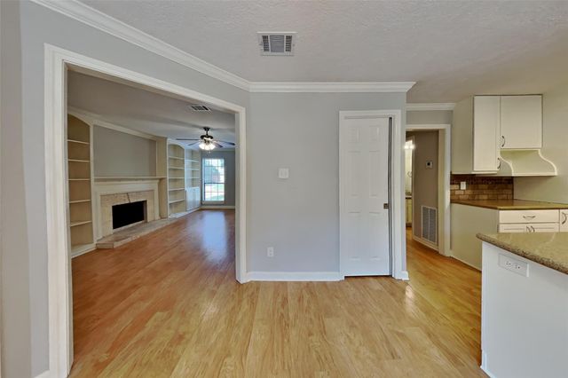 3918 Forest Village Drive, Houston, TX 77339