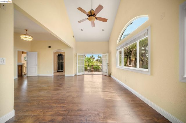 2002 Montauk Ct, Discovery Bay, CA 94505