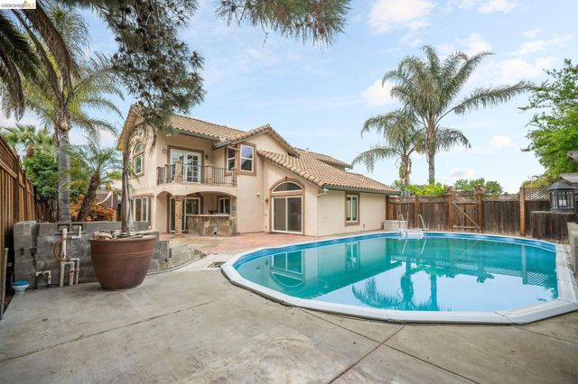 2002 Montauk Ct, Discovery Bay, CA 94505