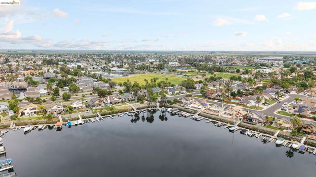 2002 Montauk Ct, Discovery Bay, CA 94505