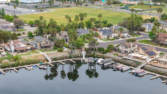 2002 Montauk Ct, Discovery Bay, CA 94505