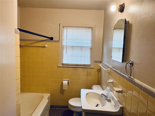 5305 N Walker Avenue, Oklahoma City, OK 73118